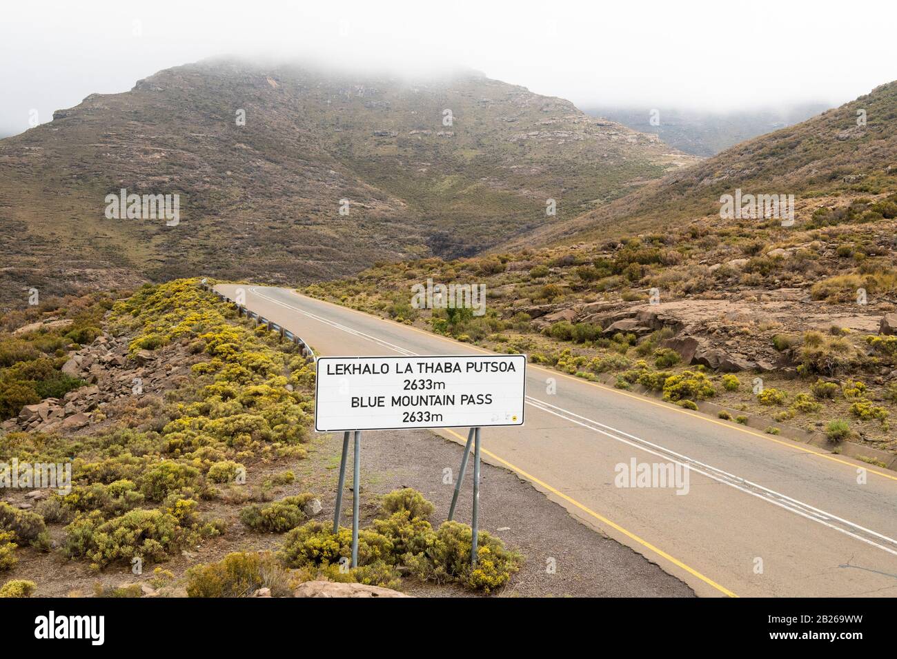 Lekhalo La Thaba Putsoa, Blue Mountain Pass, Lesotho Banque D'Images