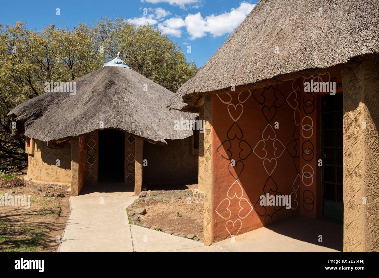 Maison traditionnelle du Basotho à la grotte de Liphofung, au Lesotho Banque D'Images