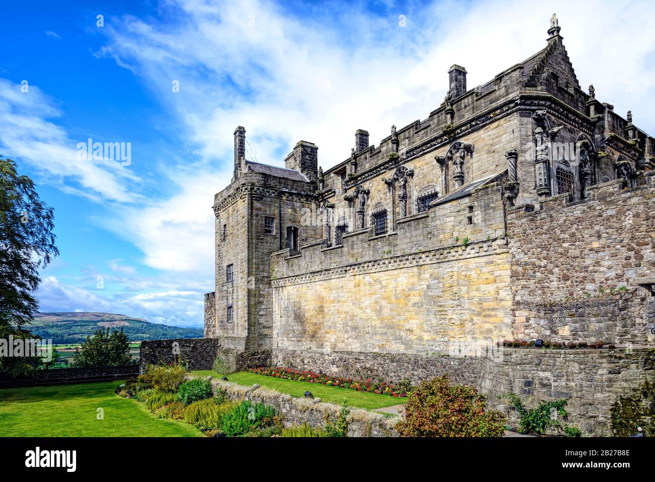 Jardin de la reine Anne et Palais Royal au château de Stirling, en Écosse. Situé à Stirling, est l'un des châteaux les plus importants et les plus importants d'Écosse Banque D'Images