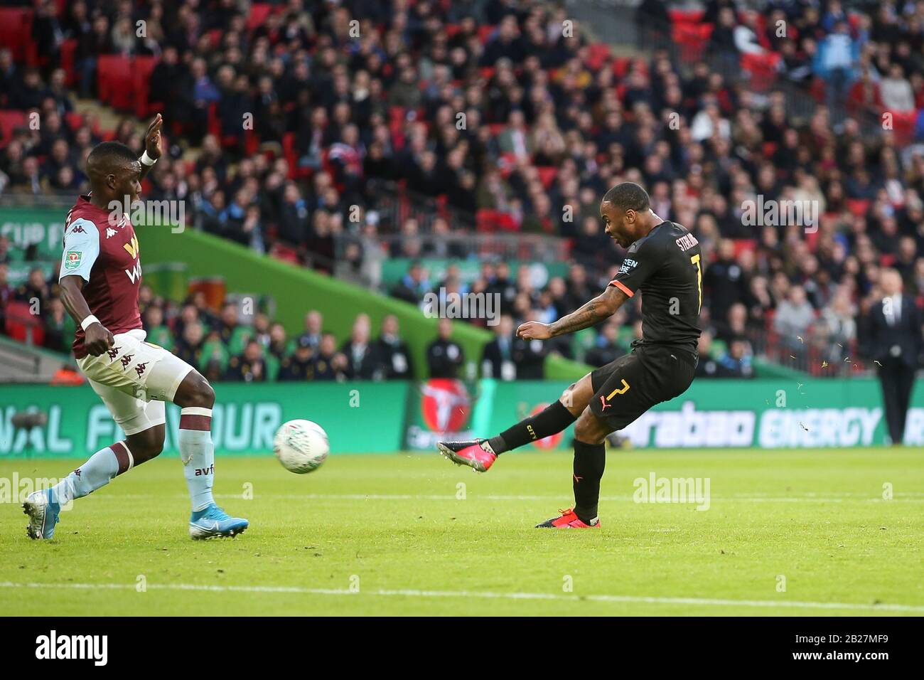 Londres, Royaume-Uni. 01 mars 2020. Raheem Sterling, de Manchester City, a tourné sur le but lors du match final de la coupe Carabao entre Aston Villa et Manchester City au stade Wembley le 1 mars 2020 à Londres, en Angleterre. (Photo de Paul Chesterton/phcimages.com) crédit : Images PHC/Alay Live News Banque D'Images