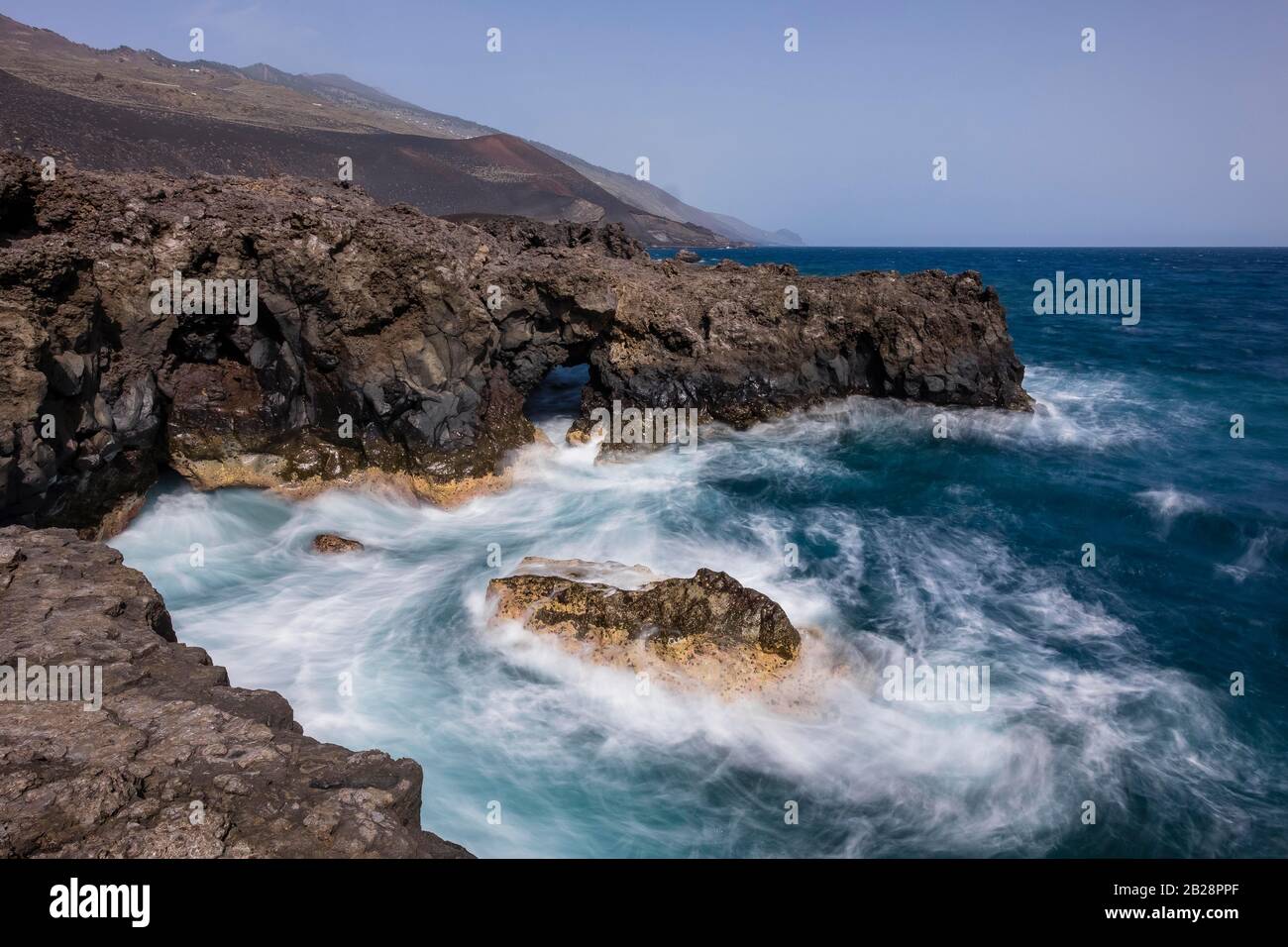 Surf et vagues, océan Atlantique, côte sud, la Palma, îles Canaries, îles Canaries, Espagne Banque D'Images