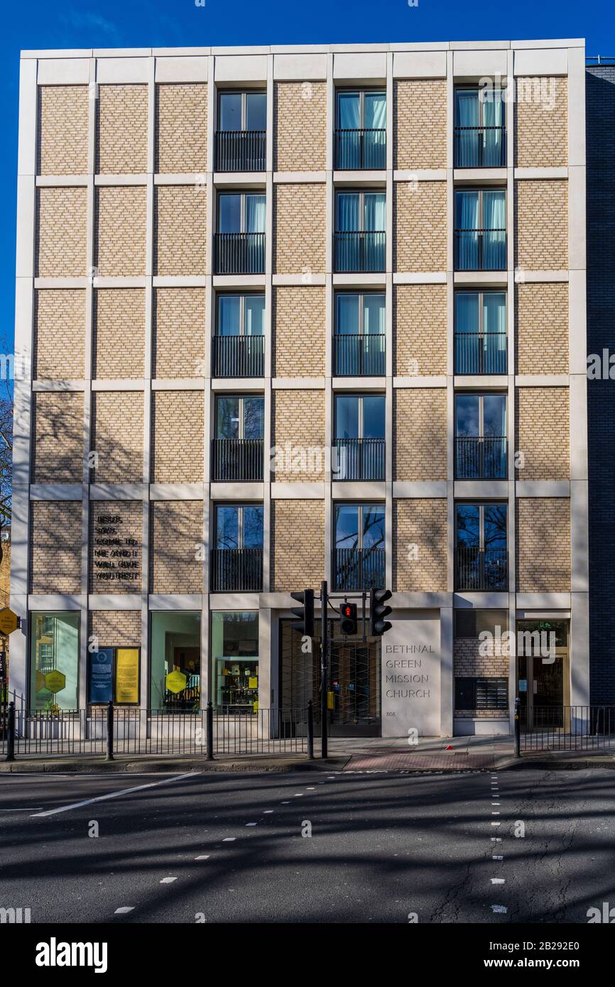 Bethnal Green Mission Church À Cambridge Heath Rd Londres. Architecte Gatti Rith Rhodes Architects. Ouvert 2018. Lauréat du Riba London Award 2019. Banque D'Images