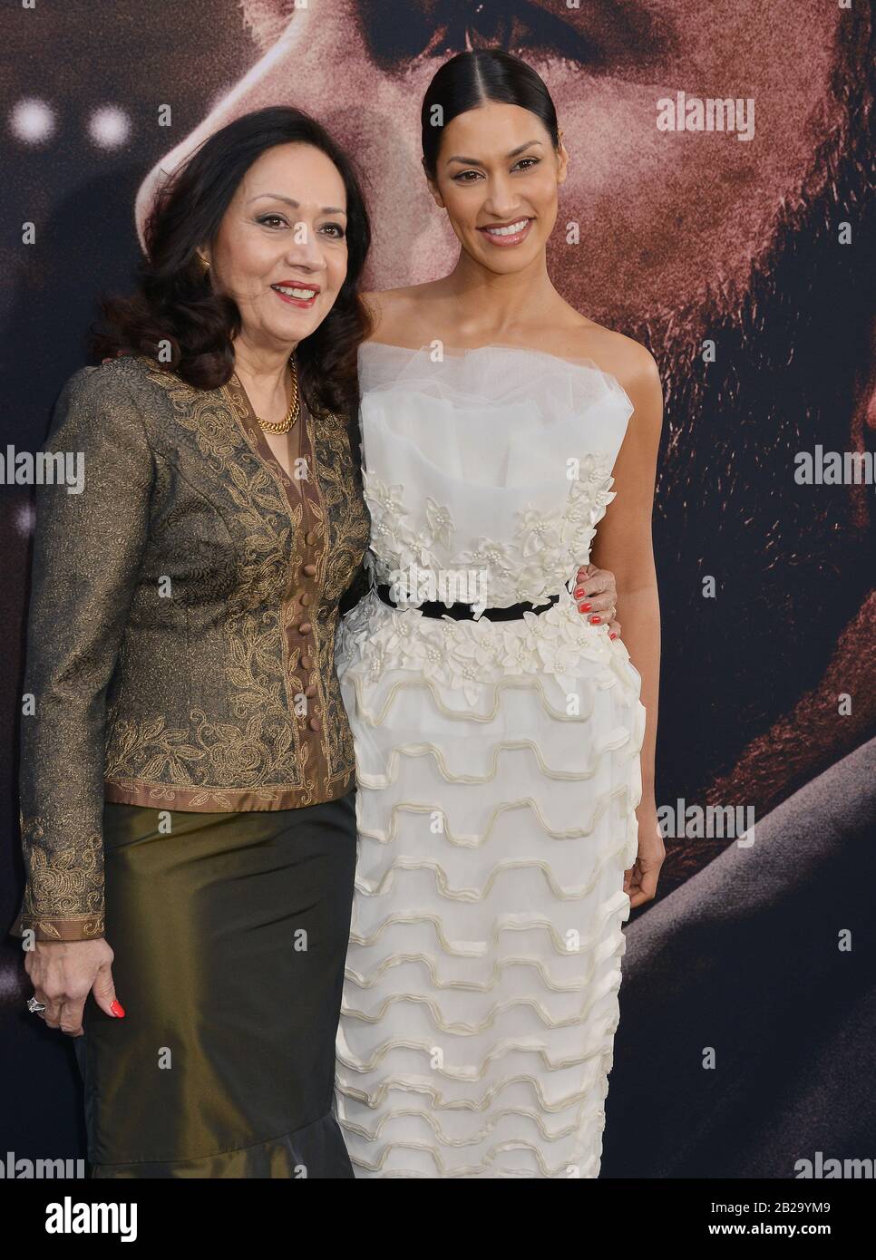 Los Angeles, États-Unis. 01 mars 2020. Shan-de-Mohra et Janina Gavankar assistent à la première de Warner Bros Pictures ' The Way Back' à Regal LA Live le 1er mars 2020 à Los Angeles, Californie. Crédit: Tsuni/Usa/Alay Live News Banque D'Images