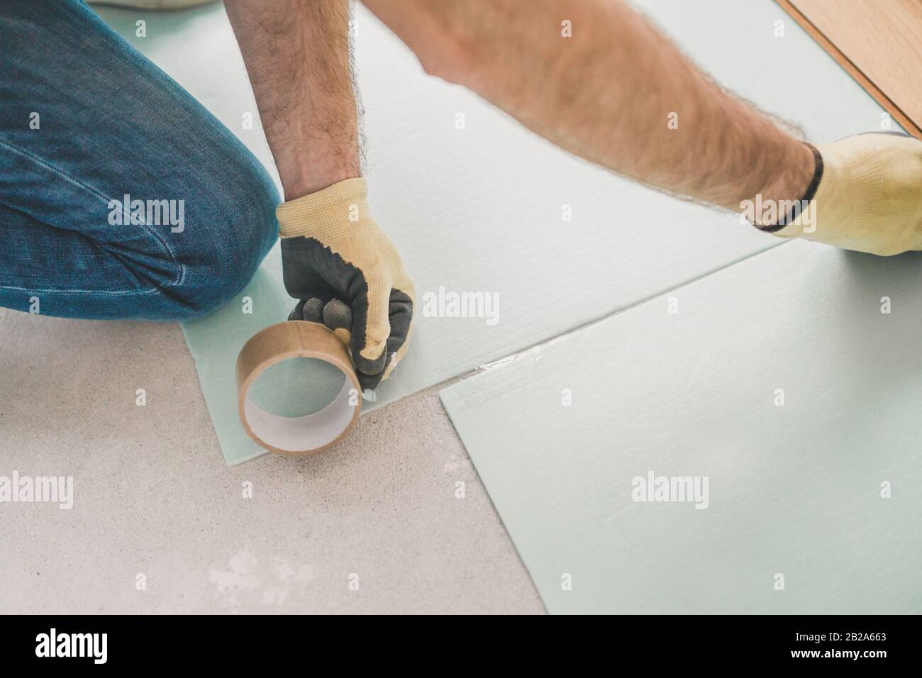 Mousse de polystyrène de pose parquet plancher flottant Photo Stock Alamy