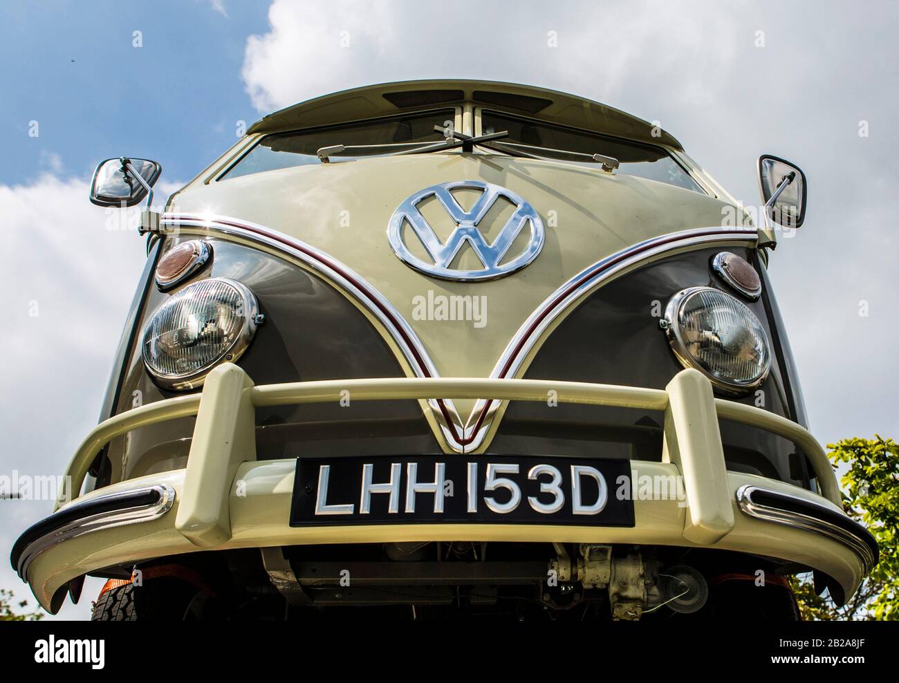Ein VW bus 1 dans perfekt restauriertem Zustand aus den sechziger Jahren. Banque D'Images