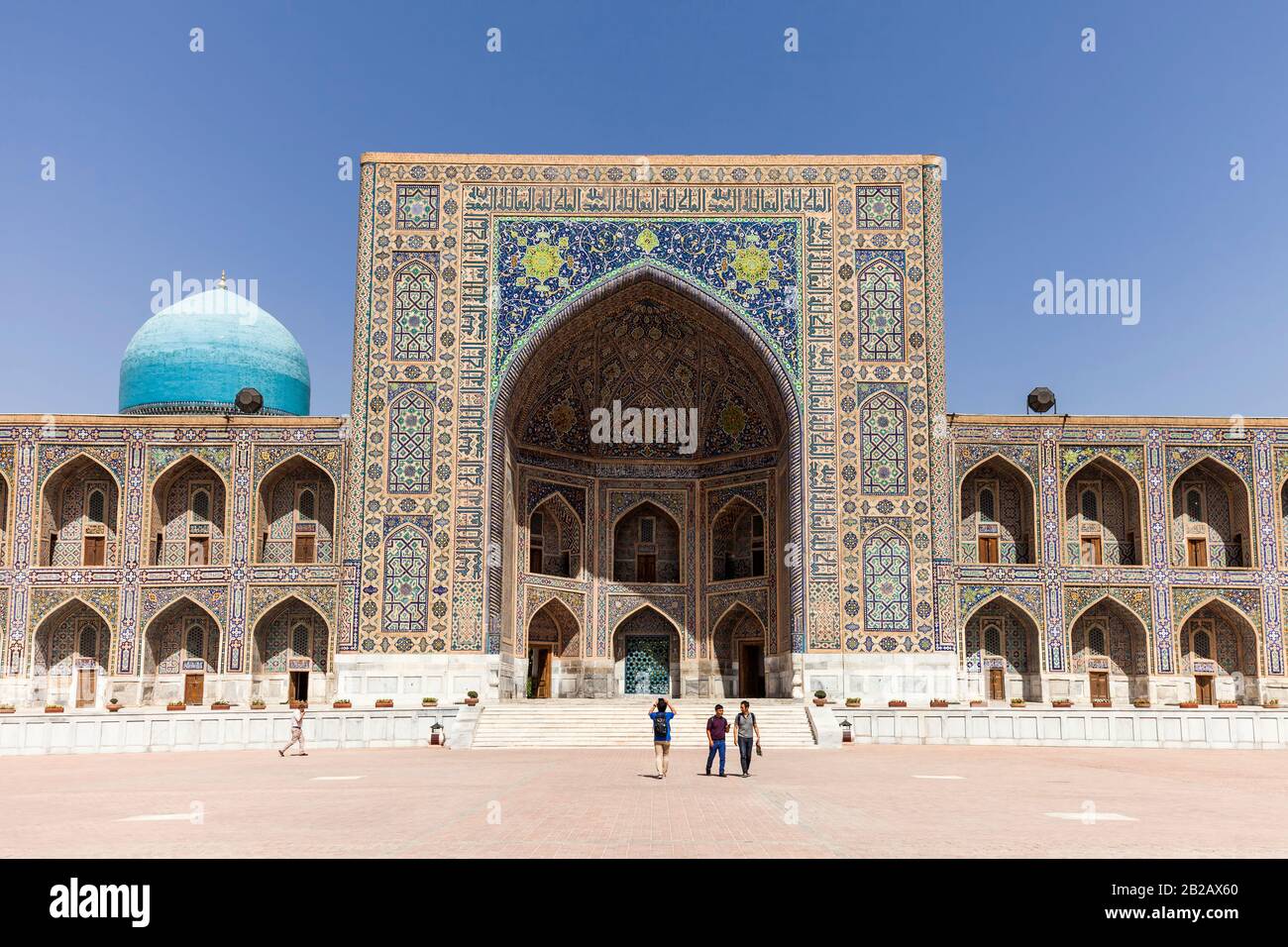 Tilya-Kori Madrasah, place du Registan, Samarkand, Ouzbékistan, Asie centrale, Asie Banque D'Images