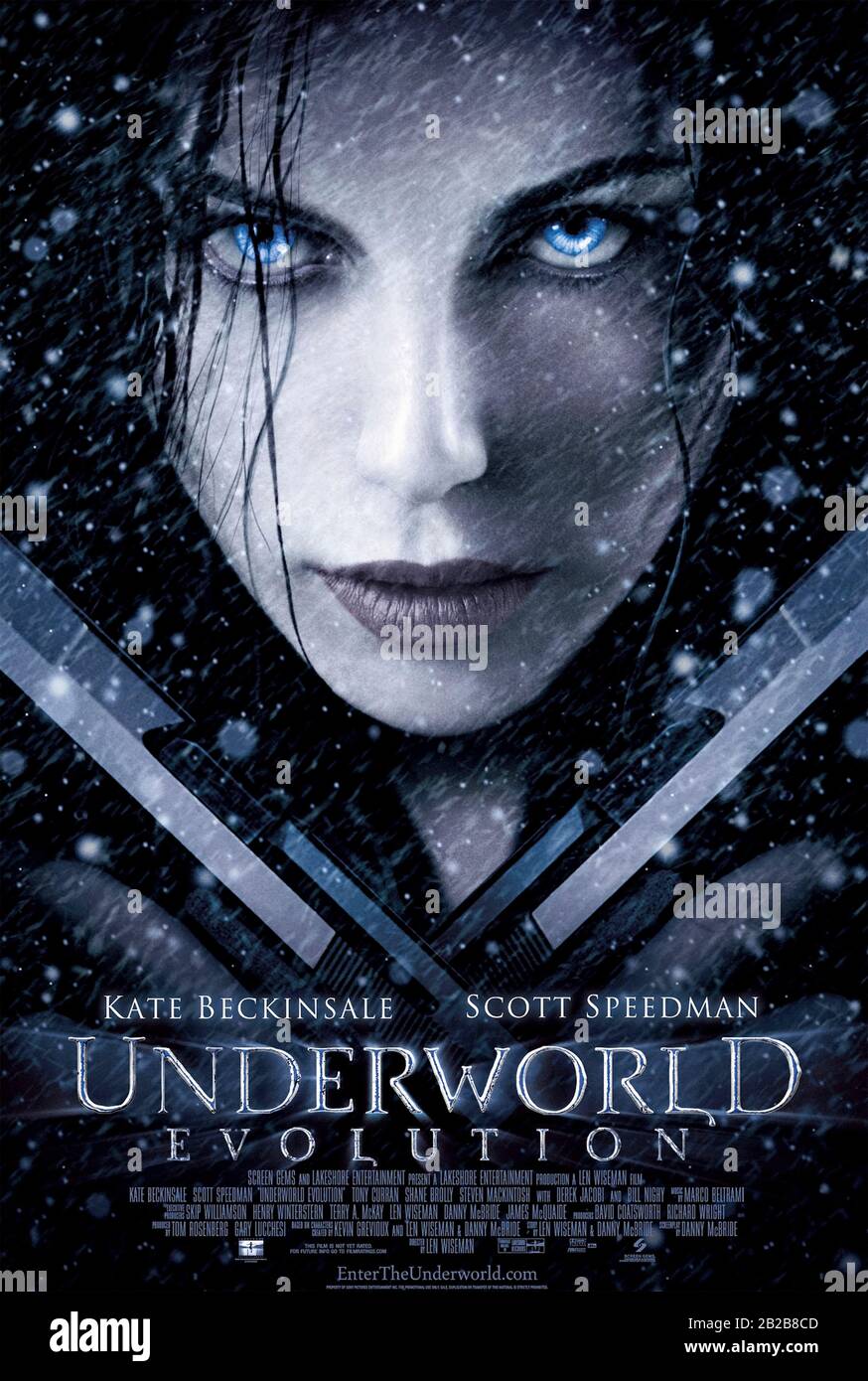 Film Sur Les Vampires Et Loup Garou Underworld: Evolution (2006) réalisé par Len Wiseman et avec Kate  Beckinsale, Scott Speedman, Bill Nighy et Steven Mackintosh. Selene le  vampire joint les forces avec un hybride loup-garou pour déverrouiller les  secrets
