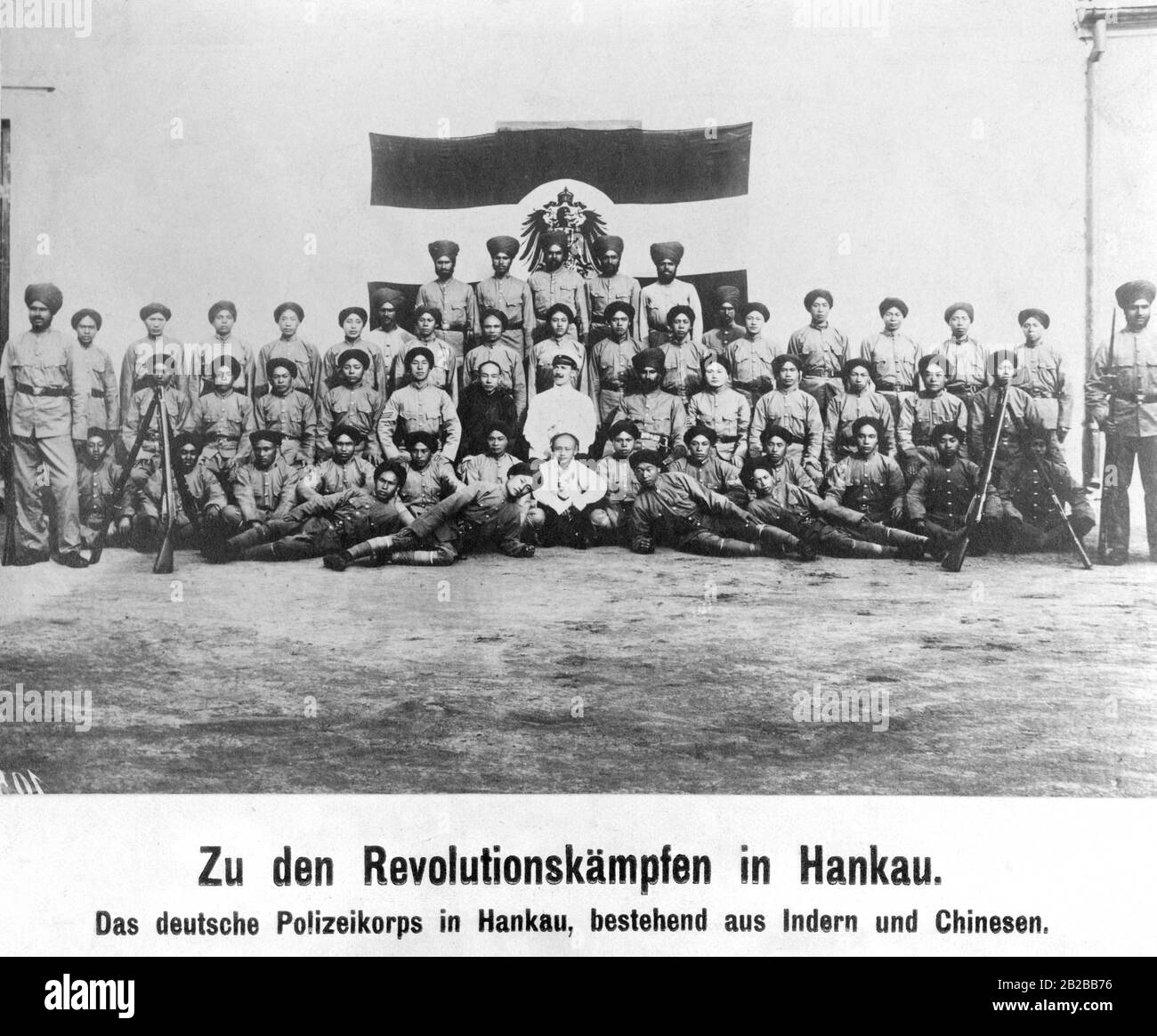 Photo de groupe du corps de police allemand à Hankou pendant la Révolution chinoise. Banque D'Images