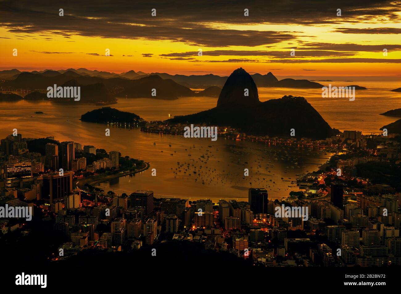 Ville de Rio de Janeiro au coucher du soleil, Brésil Banque D'Images