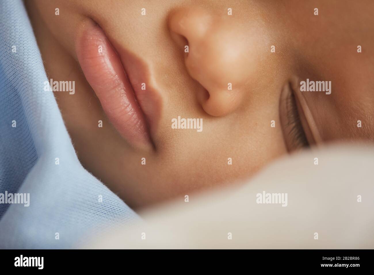 Garcon Metisse Banque D Image Et Photos Alamy Garcon Metisse Banque D Image Et Photos Alamy