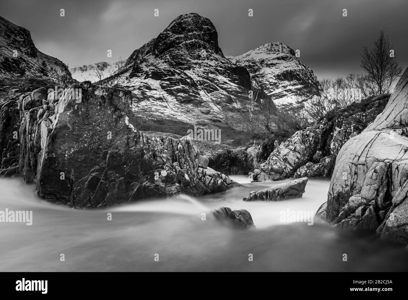 image en noir et blanc de glencoe, highlands, ecosse, royaume-uni. Banque D'Images