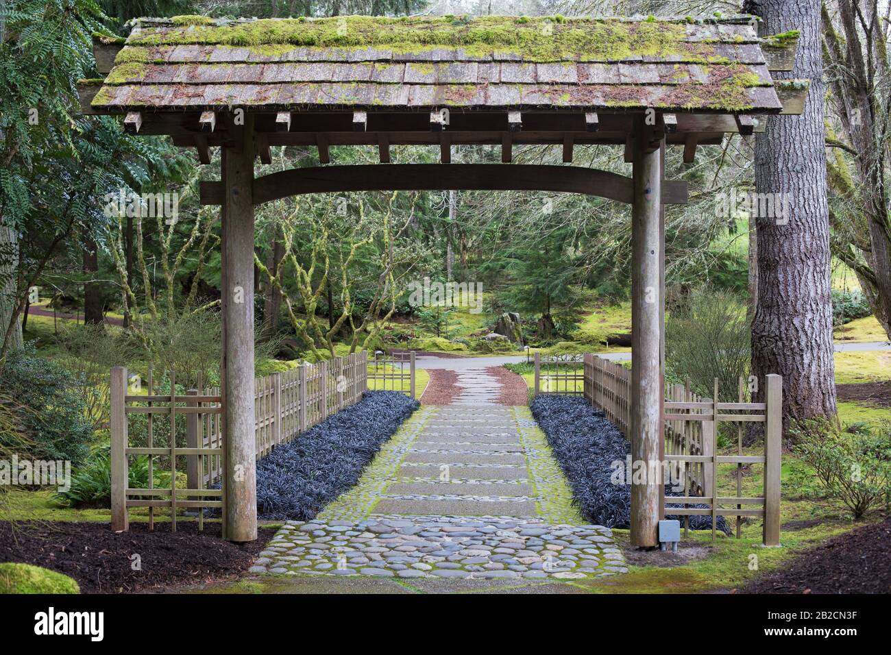 Entrée au jardin japonais de la Réserve de Bloedel sur l'île de Bainbridge, Washington, États-Unis. Banque D'Images