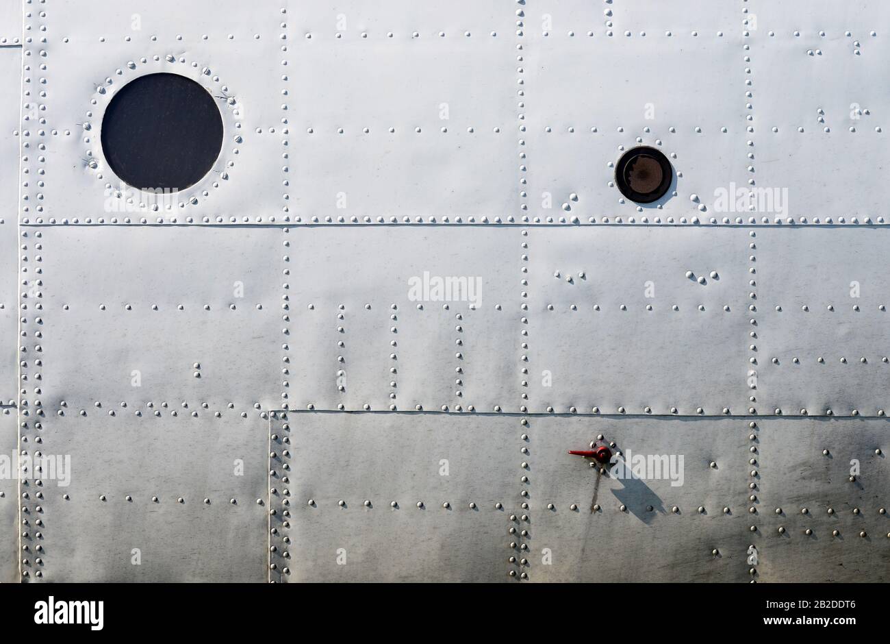 Surface En Aluminium Métallique De L'Ancienne Texture De Fuselage D'Avion Sale Banque D'Images