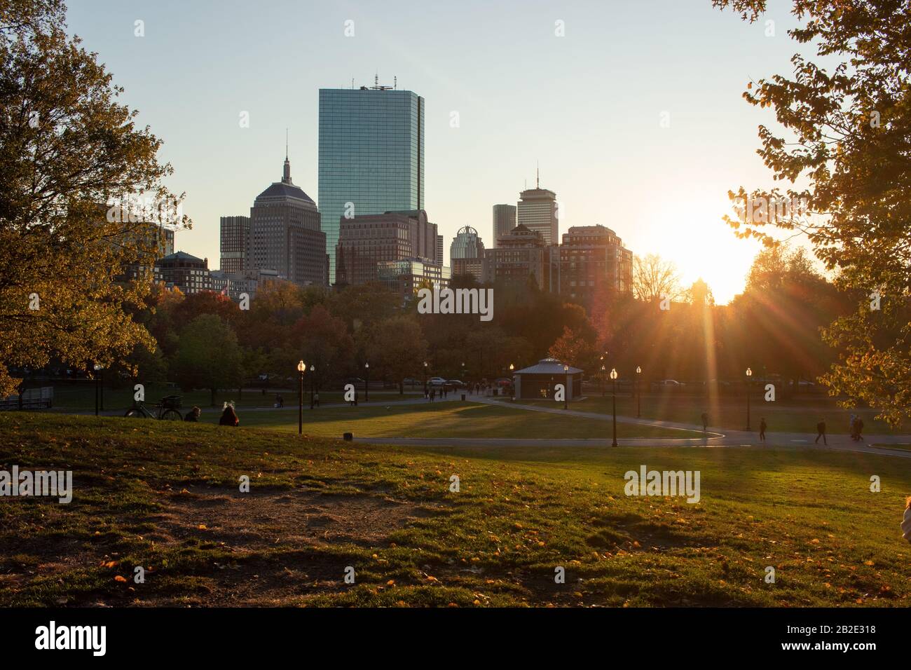 coucher de soleil en automne sur la ville de boston Banque D'Images