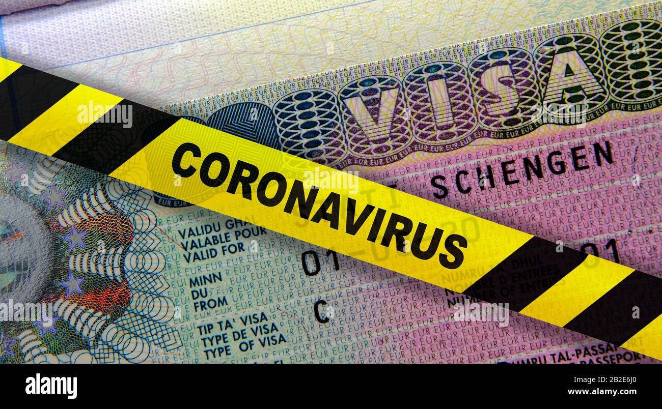 Quarantaine du coronavirus en Europe. Concept. Schengen en passeport et en bande de quarantaine jaune. Les voyages dans l'UE sont affectés par l'épidémie de virus corona Banque D'Images
