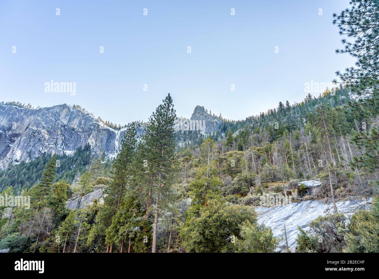 Yosemite National Park Valley, El Capitan Depuis Tunnel View, Hiver Season, En Décembre 2019, Mariposa County, Montagnes De La Sierra Nevada Occidentale, Califor Banque D'Images