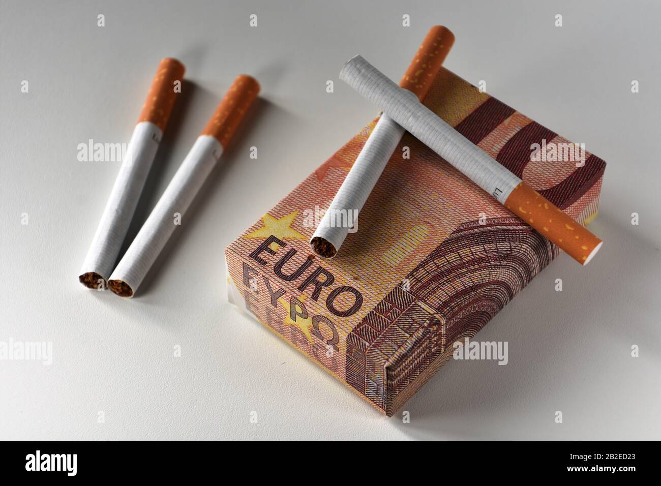Paquet De 10 Cigarettes Banque D Image Et Photos Alamy