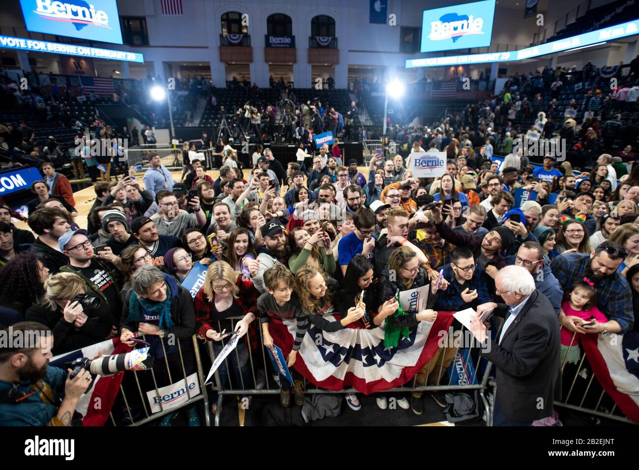 Bernie Sanders, candidate à la présidence démocrate, lors d'un rassemblement de campagne au Wofford College en Caroline du Sud. Banque D'Images