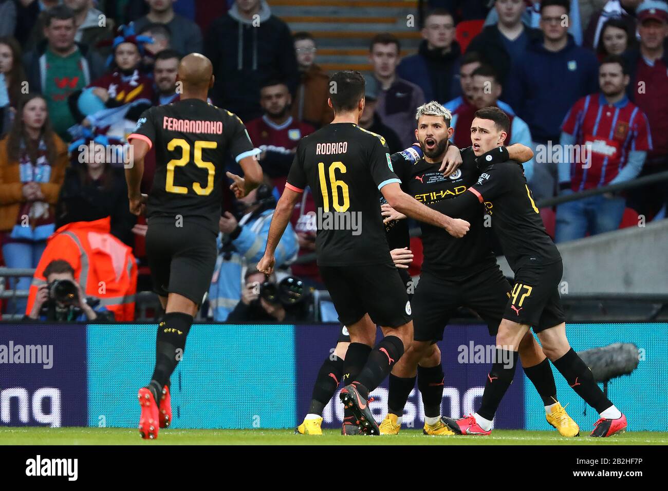 Sergio Aguero de Manchester City célèbre après avoir marqué un but pour le faire 1-0 - Aston Villa / Manchester City, Carabao Cup final, Wembley Stadium, Londres, Royaume-Uni - 1 mars 2020 Usage éditorial Seulement - les restrictions de DataCo s'appliquent Banque D'Images