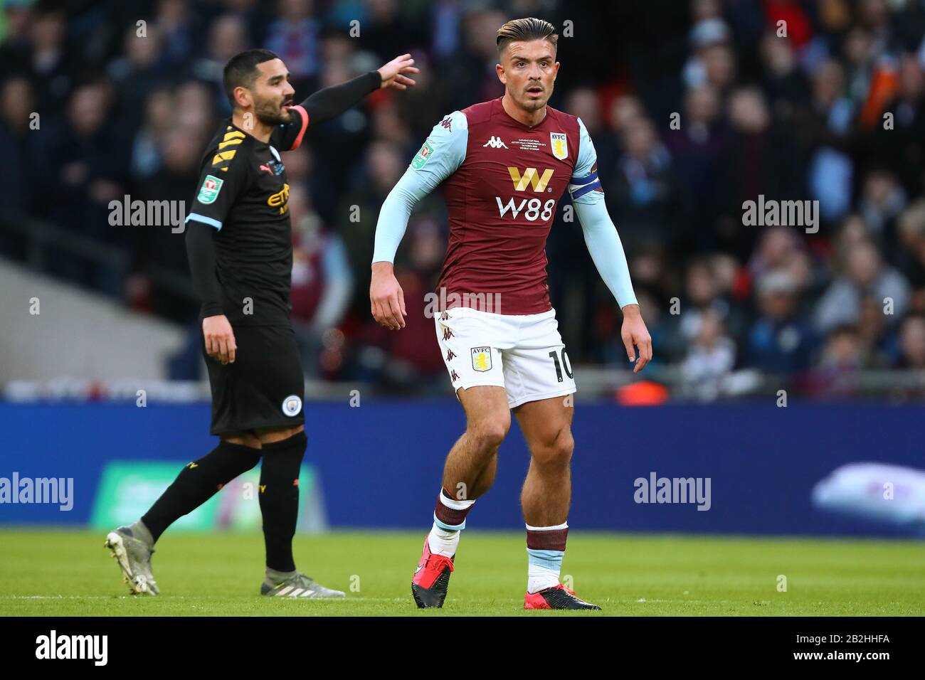 Jack Grealish d'Aston Villa et Ilkay Gundogan de Manchester City - Aston Villa / Manchester City, Carabao Cup final, Wembley Stadium, Londres, Royaume-Uni - 1 mars 2020 Usage éditorial Seulement - les restrictions DataCo s'appliquent Banque D'Images