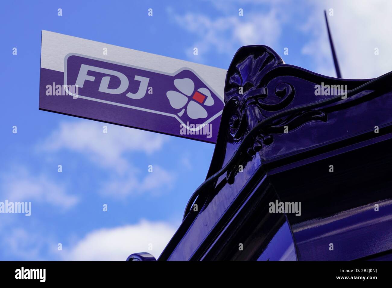 Bordeaux , Aquitaine / France - 10 17 2019 : logo en signe français lotto euro millions fdj la française des jeux Banque D'Images