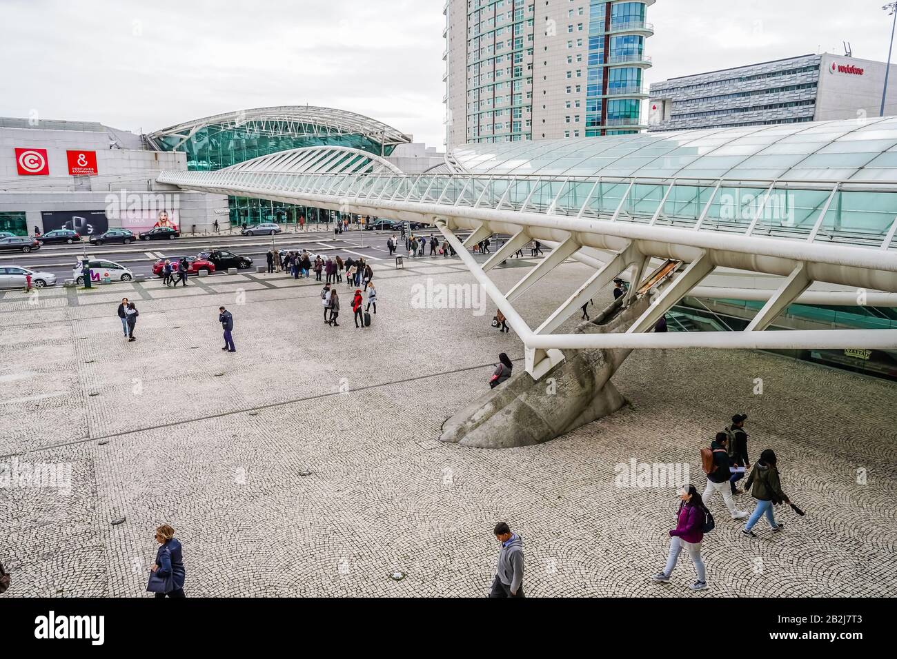 Le centre commercial Vasco da Gama est l'un des plus importants de Lisbonne, avec une gamme de magasins multinationaux, de marque ou de design qui sont basés dans un puits Banque D'Images