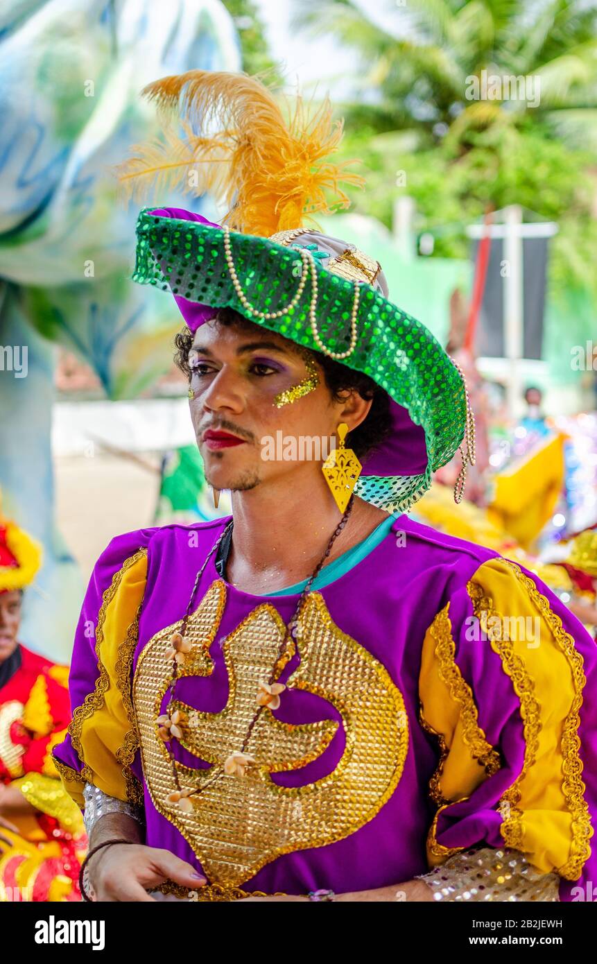 Février 2020, Carnaval Brésilien. Culture populaire, rencontre de 'Maracatus de baque solto' ('rural maracatu'), musique et danse typique de Pernambuco. Banque D'Images
