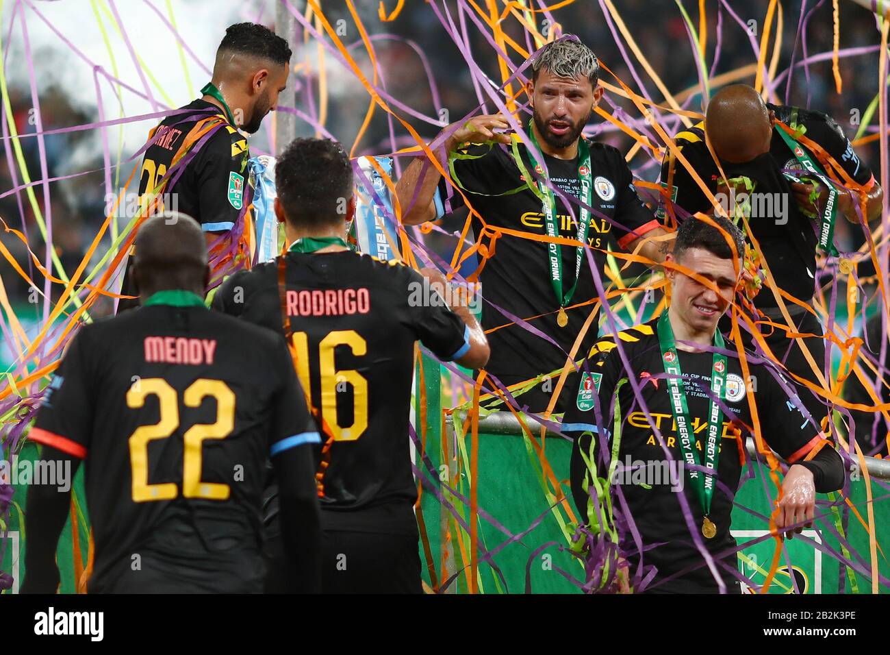 Sergio Aguero de Manchester City célèbre avec des coéquipiers lors de la présentation du Trophée - Aston Villa / Manchester City, Carabao Cup final, Wembley Stadium, Londres, Royaume-Uni - 1 mars 2020 Usage éditorial Seulement - les restrictions de DataCo s'appliquent Banque D'Images