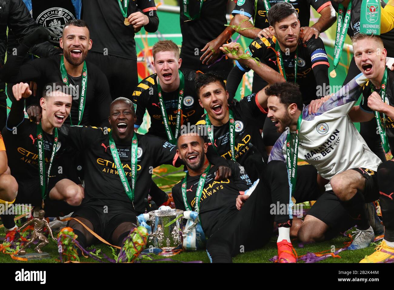 Les joueurs de Manchester City célèbrent avec le trophée Carabao Cup - Aston Villa / Manchester City, Carabao Cup final, Wembley Stadium, Londres, Royaume-Uni - 1 mars 2020 Usage éditorial Seulement - les restrictions de DataCo s'appliquent Banque D'Images