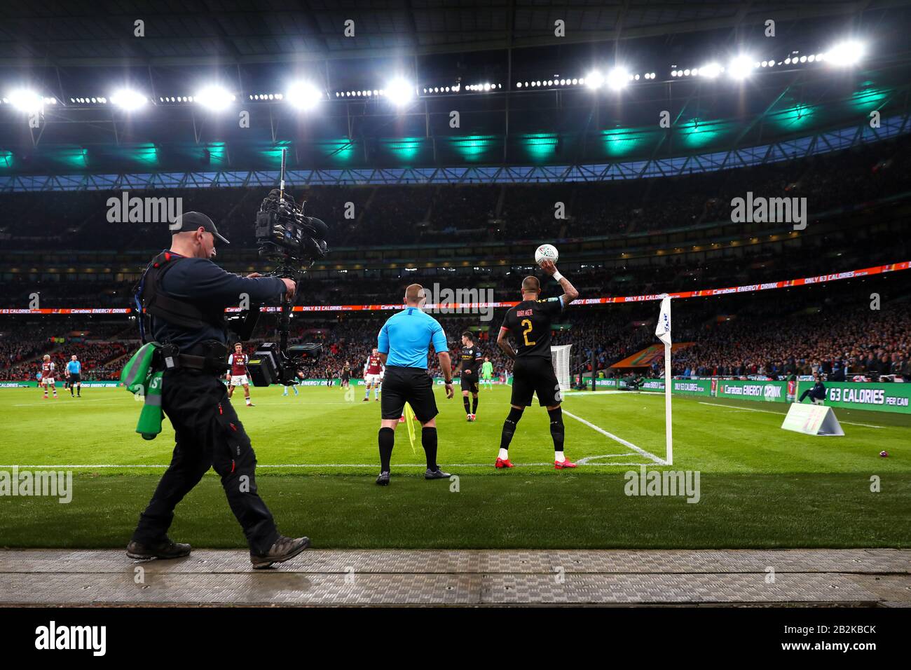 Caméraman de télévision flims l'action pendant le match - Aston Villa / Manchester City, Carabao Cup final, Wembley Stadium, Londres, Royaume-Uni - 1 mars 2020 Usage éditorial Seulement - les restrictions de DataCo s'appliquent Banque D'Images