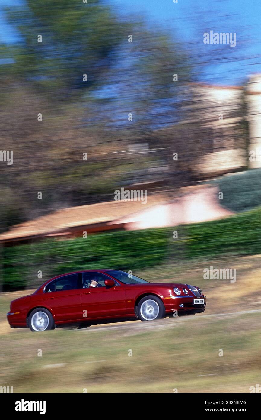 Jaguar S Type 1999 en France Banque D'Images