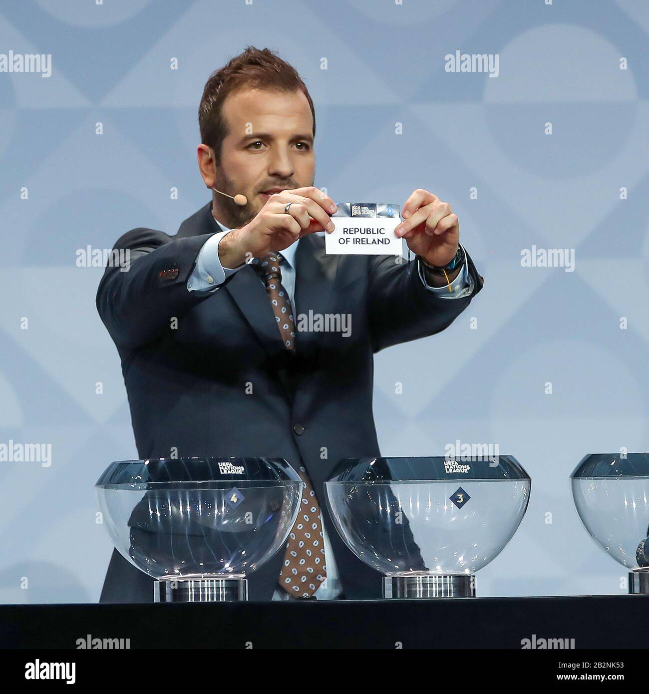 3 mars 2020 Amsterdam, Pays-Bas Football Draw poule phase UEFA Nations League Rafael van der Vaart avec la République d'Irlande Banque D'Images