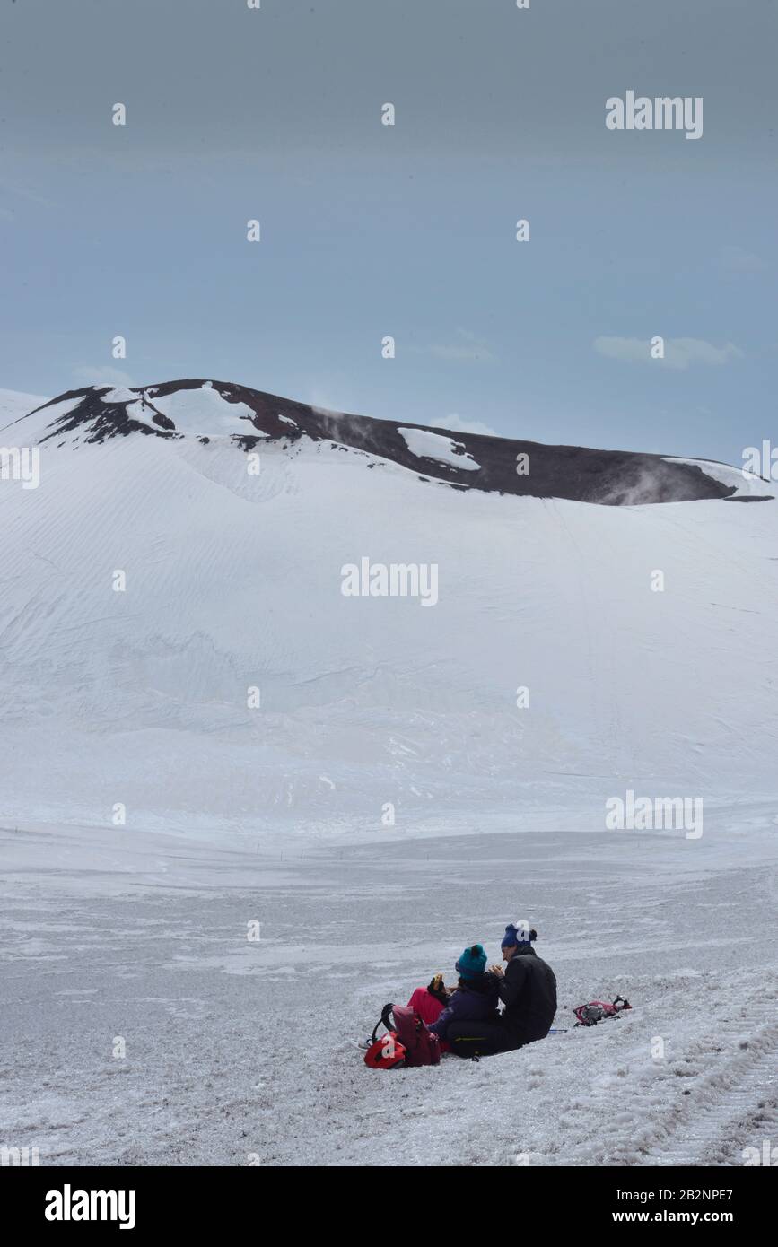 Wanderer, Cisternazza, Nebenkrater, Etna, sicilia, Italie Banque D'Images