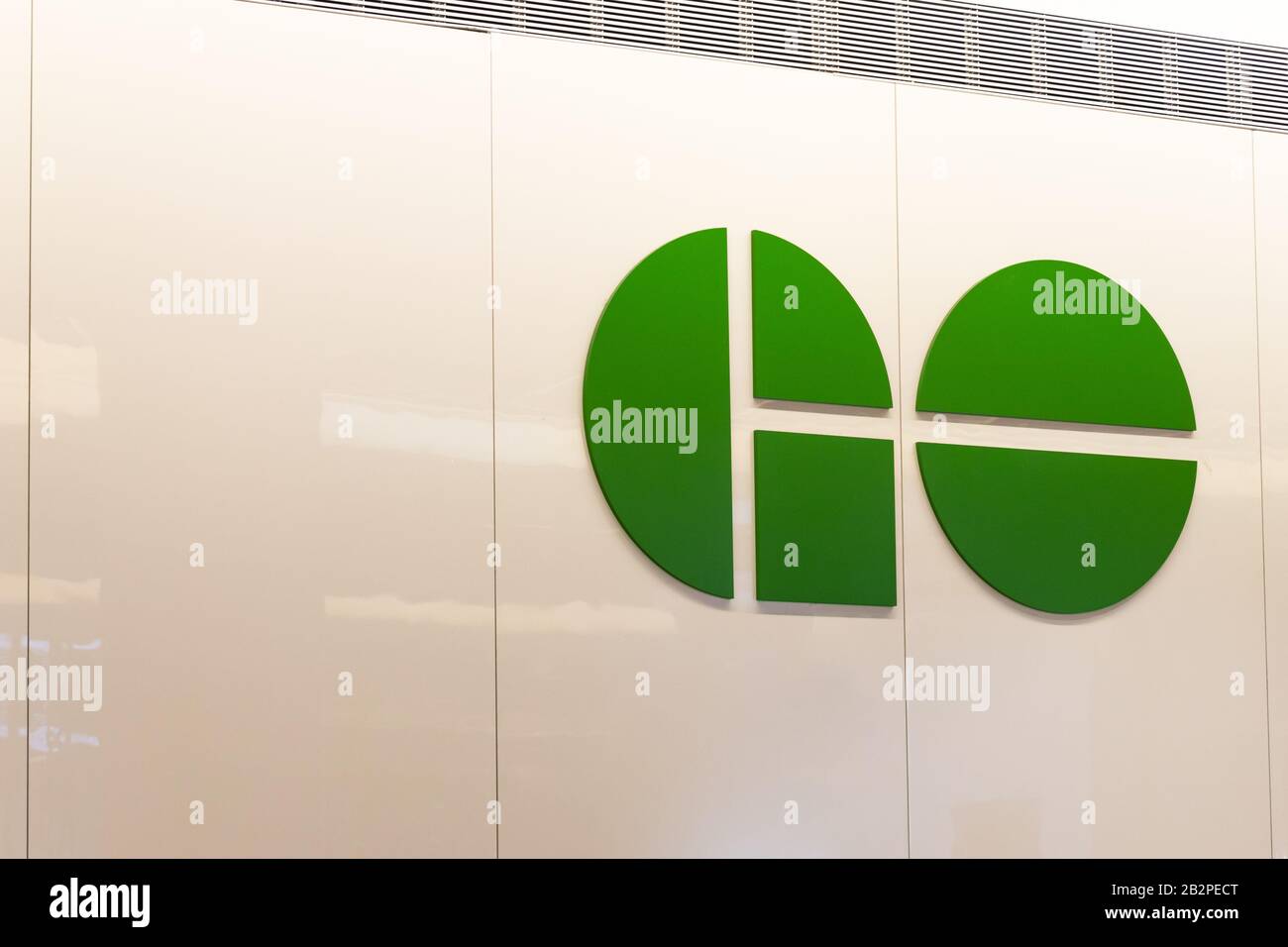 LOGO GO Transit sur un mur à l'intérieur de Union Station Toronto. Banque D'Images