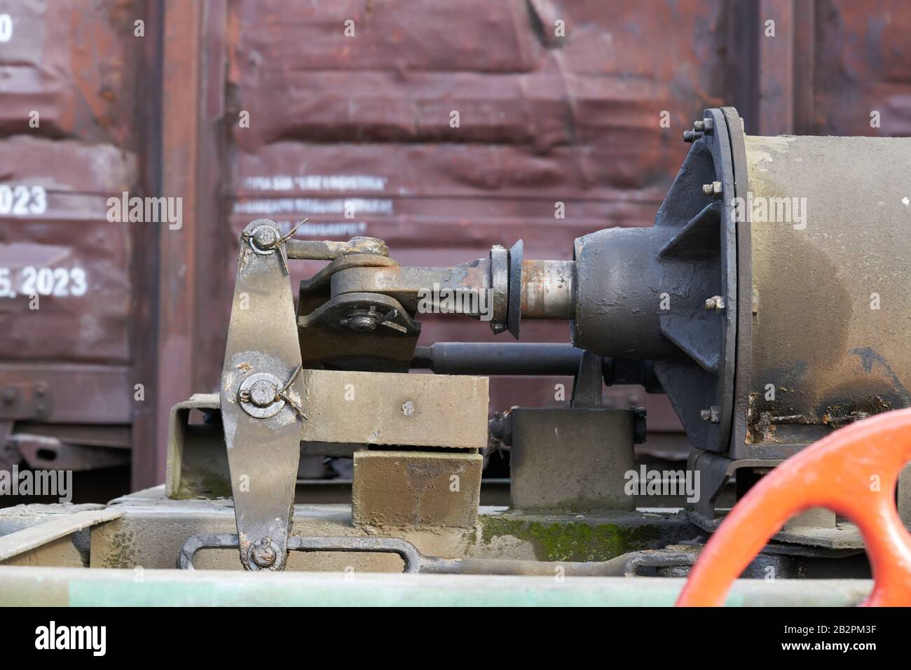 contexte industriel - fermeture de l'actionneur hydraulique du frein de la locomotive. Banque D'Images