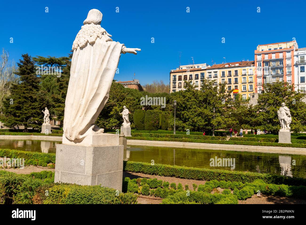 Des statues dans les jardins de Sabatini, Madrid, Espagne Banque D'Images