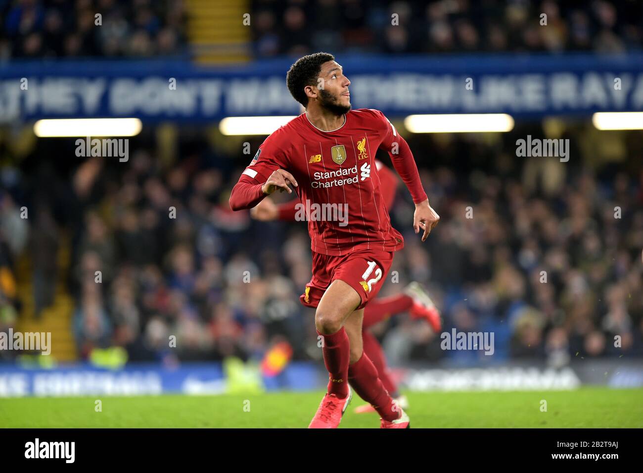 Londres, Royaume-Uni. 03ème mars 2020. Pendant la 5ème manche de Chelsea contre Liverpool FA Cup à Stamford Bridge Londres 3 mars 2020.- USAGE ÉDITORIAL UNIQUEMENT non autorisé avec audio, vidéo, données, listes de structures (hors UE), logos de club/ligue ou services en direct. La comparaison en ligne est limitée à 45 images (15 dans le temps supplémentaire). Pas d'utilisation pour émuler des images en mouvement. Aucune utilisation dans les Paris, les jeux ou les publications/services d'un seul club/ligue/joueur - crédit: Martin DALTON/Alay Live News Banque D'Images
