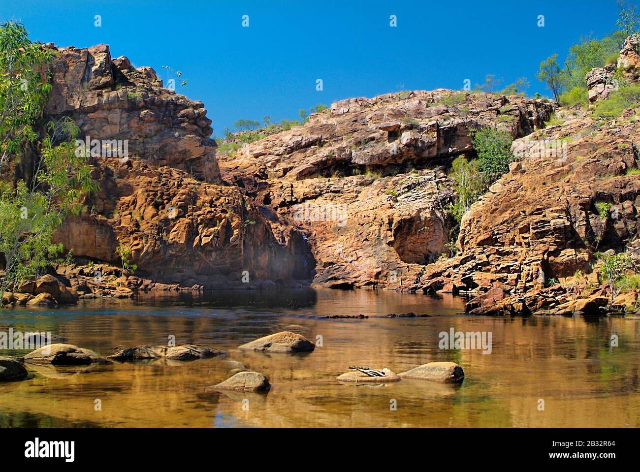 Australie, piscine naturelle à Edith Falls dans le parc national de Nitmiluk Banque D'Images