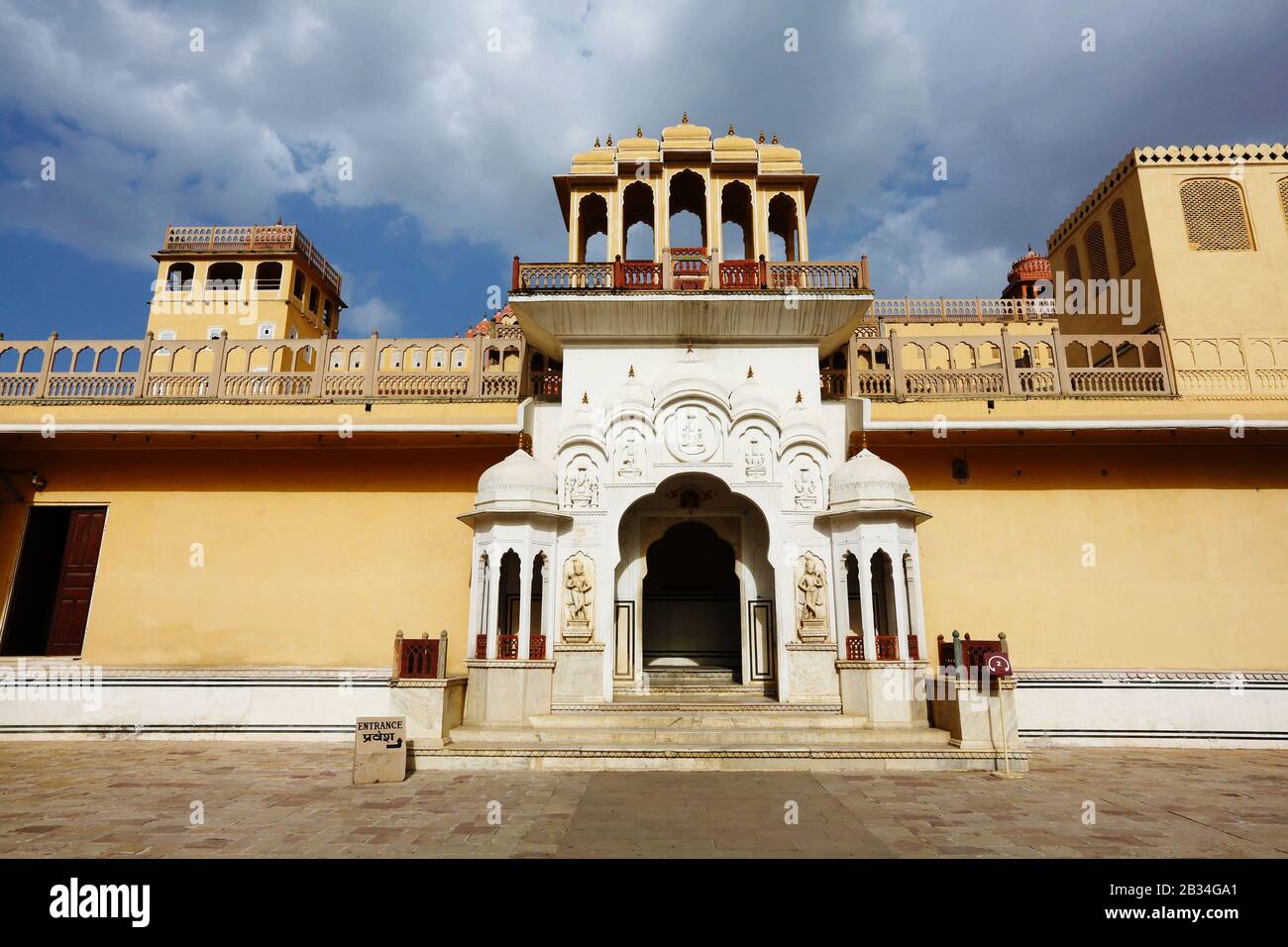 Porte d'entrée décorée au Palais des vents, Hawa Mahal, Jaipur, Rajasthan, Inde Banque D'Images