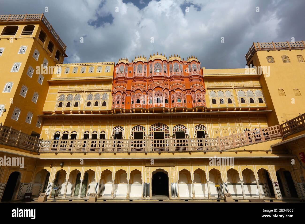 Intérieur du Palais des vents, Hawa Mahal, Jaipur, Rajasthan, Inde Banque D'Images