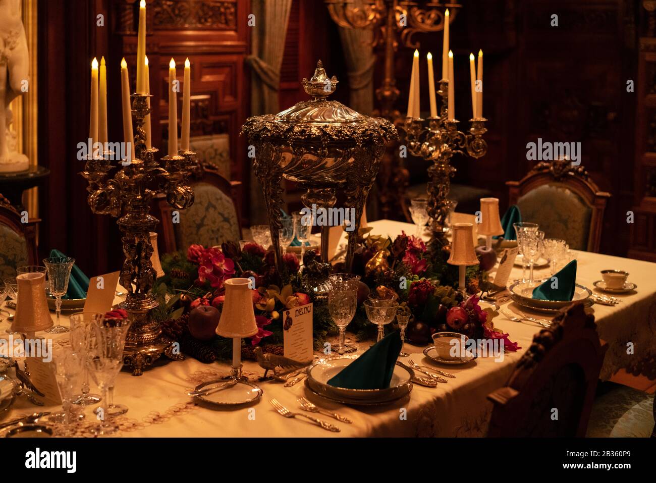 Luxe et Opulence, table de salle à manger Banque D'Images