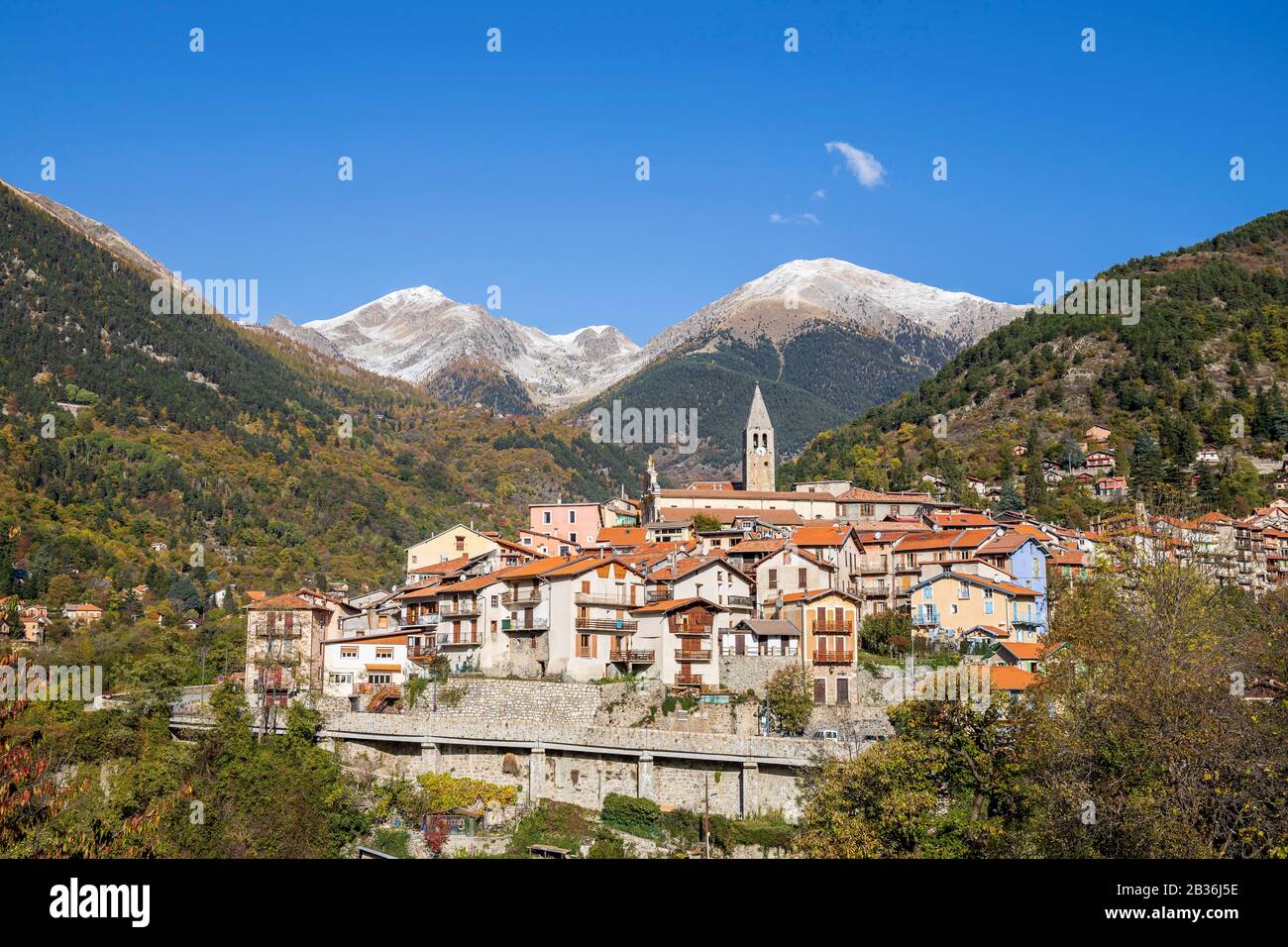 France, Alpes-Maritimes, Parc national du Mercantour, Haute-Vésubie, Saint-Martin-Vésubie, le village Banque D'Images