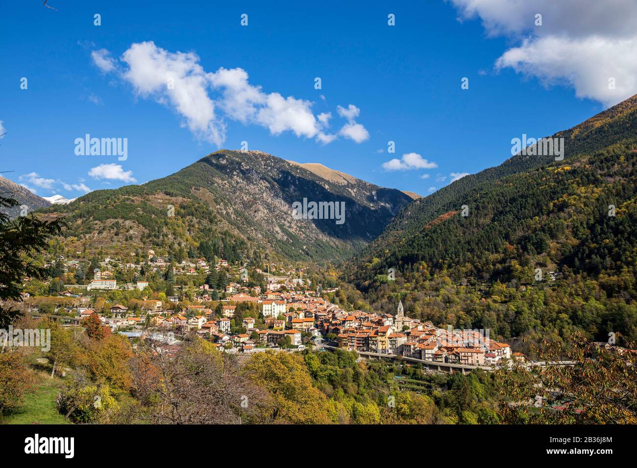 France, Alpes-Maritimes, Parc national du Mercantour, Haute-Vésubie, Saint-Martin-Vésubie, le village Banque D'Images