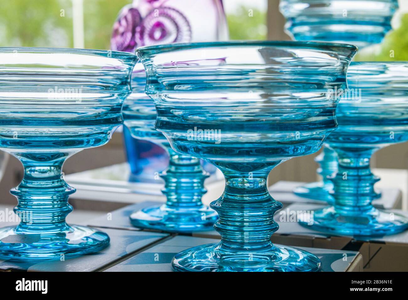 Suède, Sud-est de la Suède, Glasriket, Royaume de verre historique région de fabrication de verre, Kosta, usine de verrerie à vendre Banque D'Images
