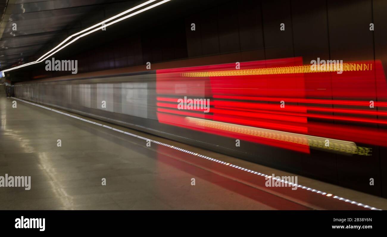 Moving train, motion floue, Moscou Underground. Russie. Banque D'Images