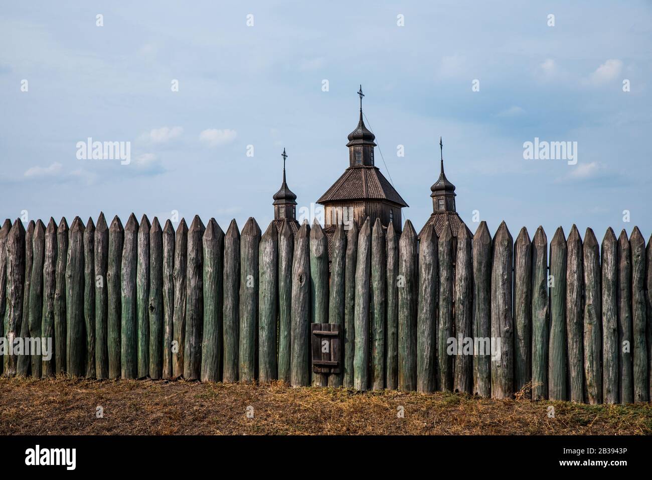 Zaporozhye, Ukraine - 21 Avril 2018: Réserve Nationale Khortytsia. Protection de l'Eglise Vierge au centre des Cossacks - Zaporizhzhya Sich Banque D'Images