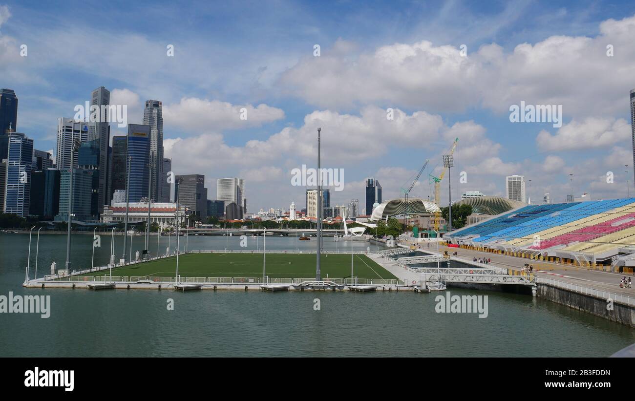 Singapour, Singapour - 15 février 2020: Stade flottant de Marina Bay Banque D'Images
