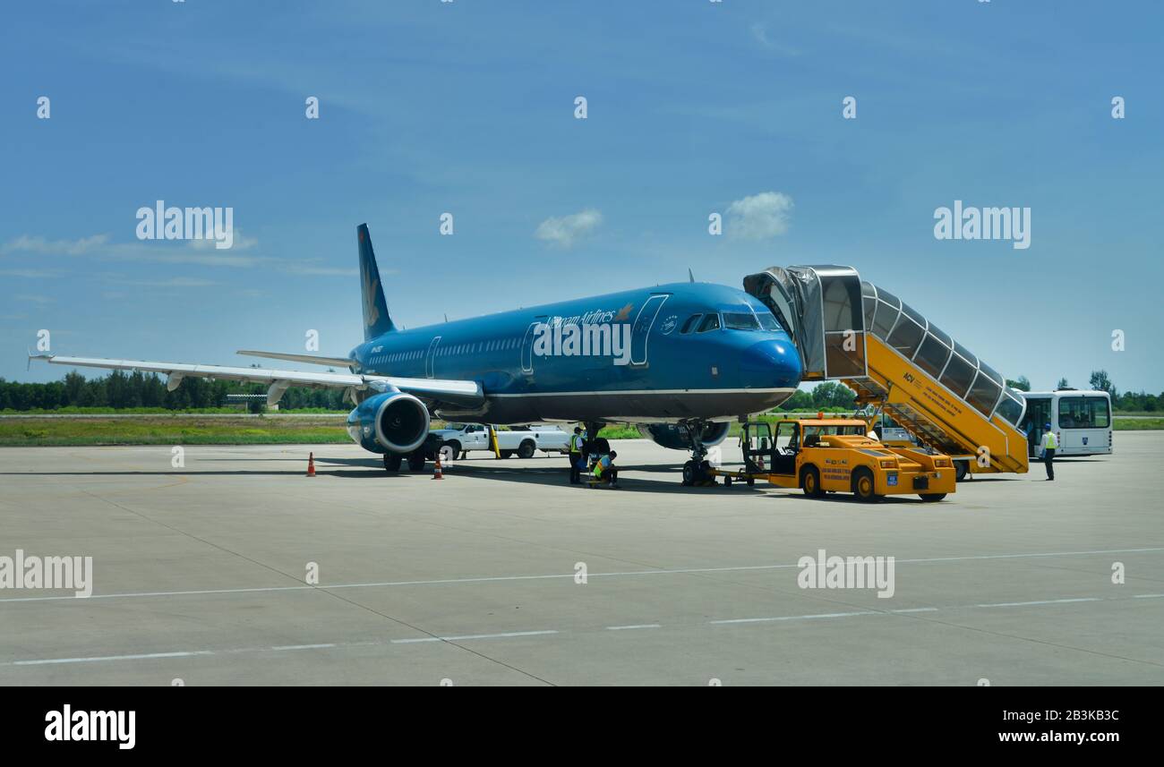 Flugzeug, Vietnam Airlines, Flughafen, Hue, Vietnam Banque D'Images