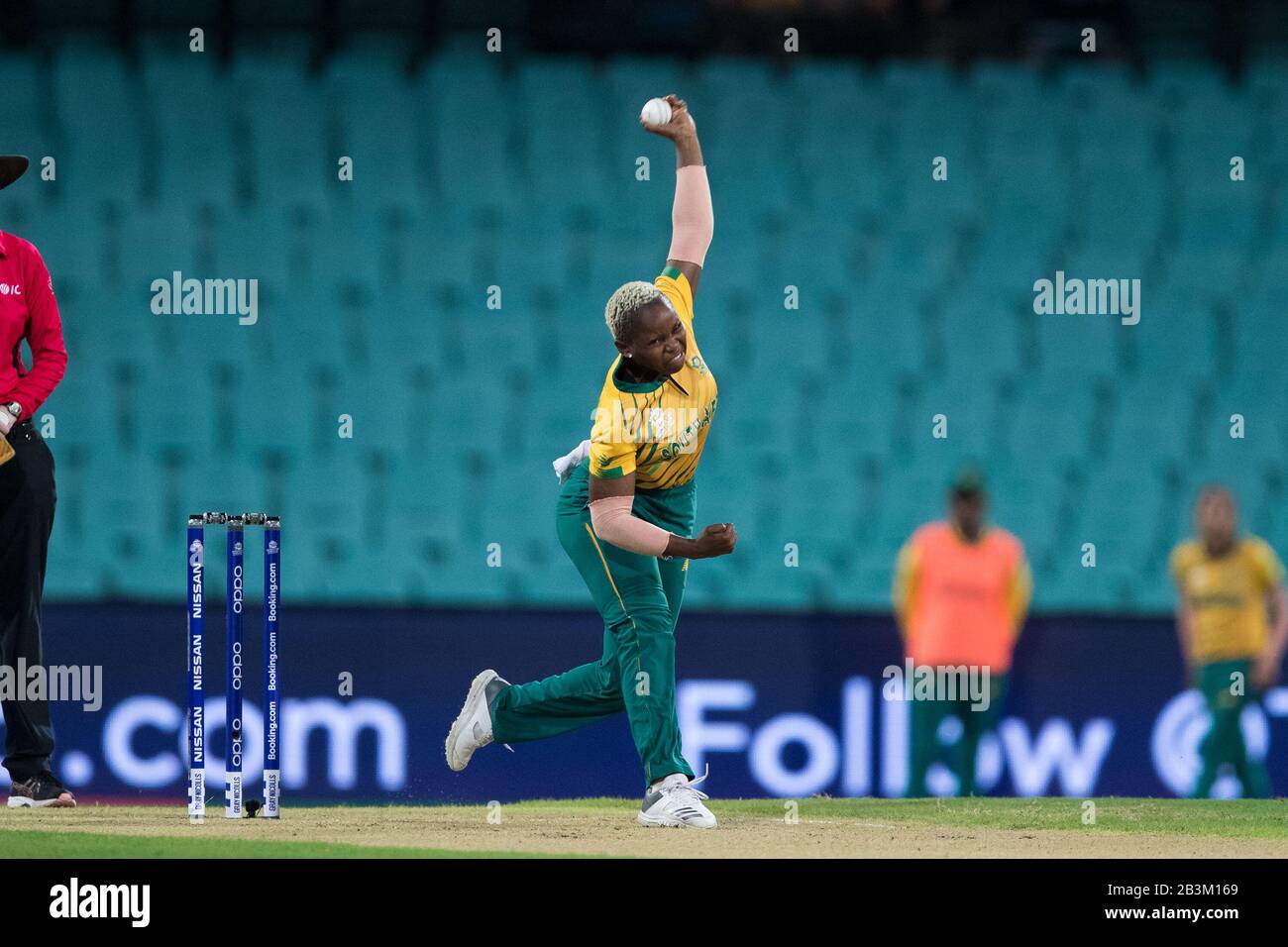 Sydney, Australie. 05 mars 2020. Nonkululeko Mlaba, de la coupe du monde des femmes de l'Afrique du Sud, se dispute semi-finale entre l'Australie et l'Afrique du Sud au Sydney Cricket Ground, à Sydney, en Australie, le 5 mars 2020. Photo De Peter Dovgan. Utilisation éditoriale uniquement, licence requise pour une utilisation commerciale. Aucune utilisation dans les Paris, les jeux ou une seule publication de club/ligue/joueur. Crédit: Uk Sports Pics Ltd/Alay Live News Banque D'Images