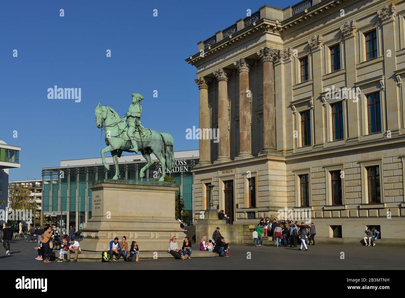 Reiterstandbild Herzog Karl Wilhelm Ferdinand, Residenzschloss, Schlossplatz, Braunschweig, Niedersachsen, Allemagne Banque D'Images